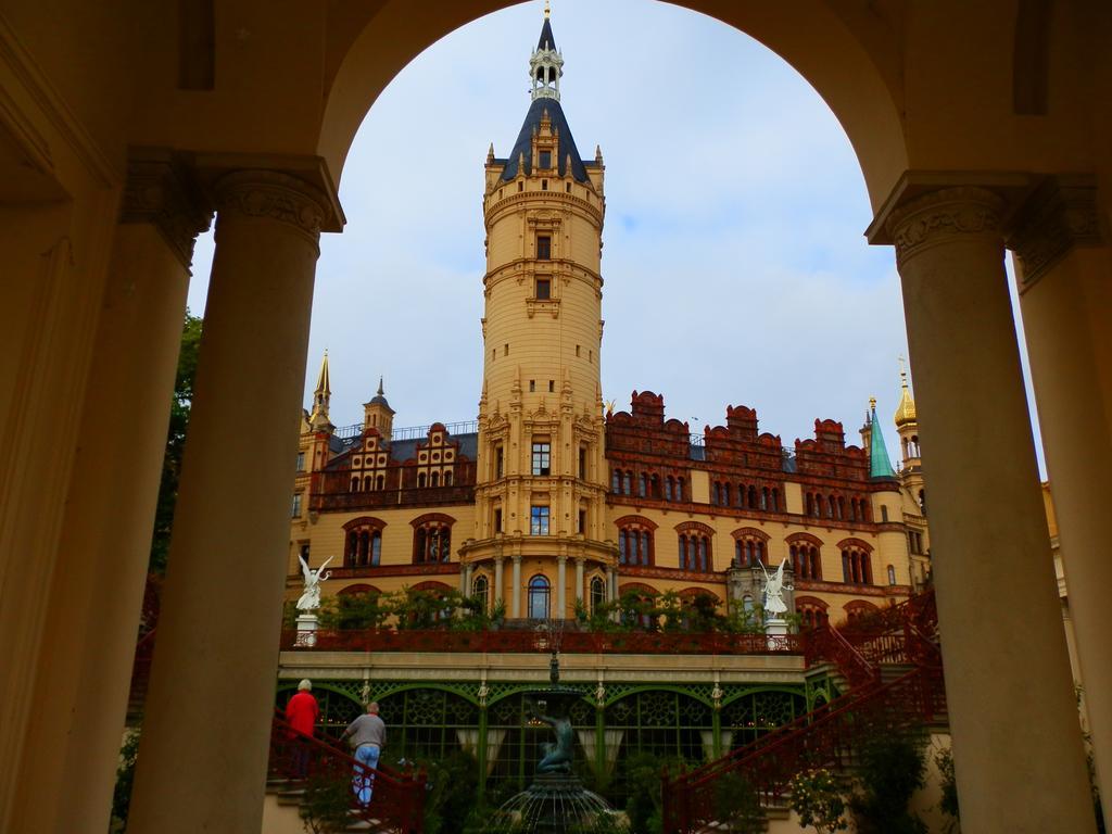 Fewo Schwerin-Zentrum Schwerin  Bagian luar foto